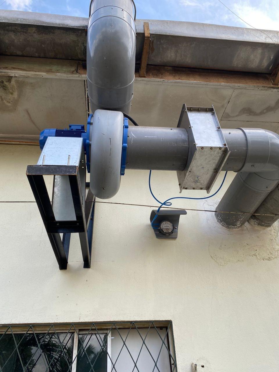 Ducted Fume Hood with Duct Work and Chimney - DOE Approval standard - Image 6