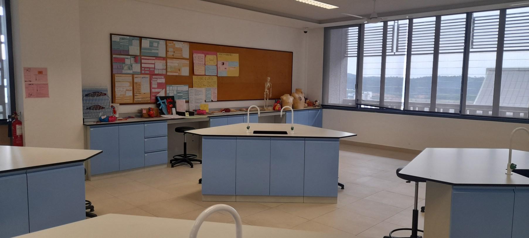 Student Bench - Image 2